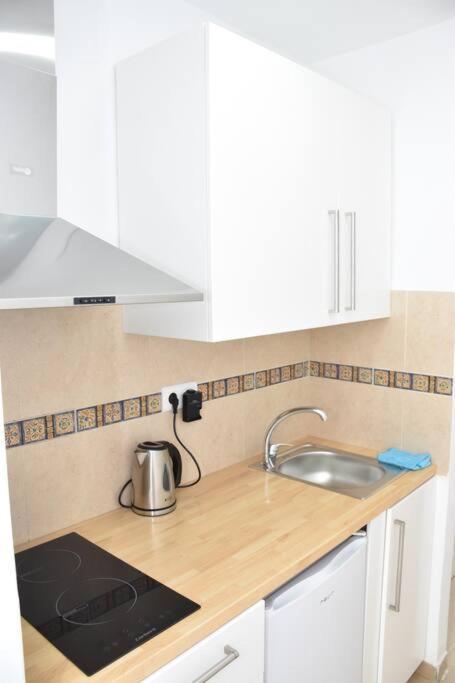 Small Apartament By The Sea 马拉加 外观 照片